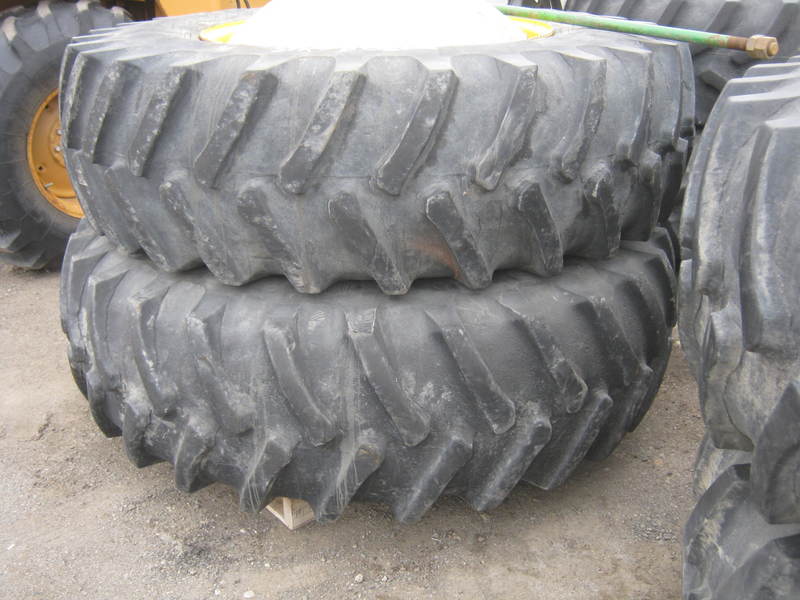 Parts and Tires  Firestone 520/85 R38 Tires Photo